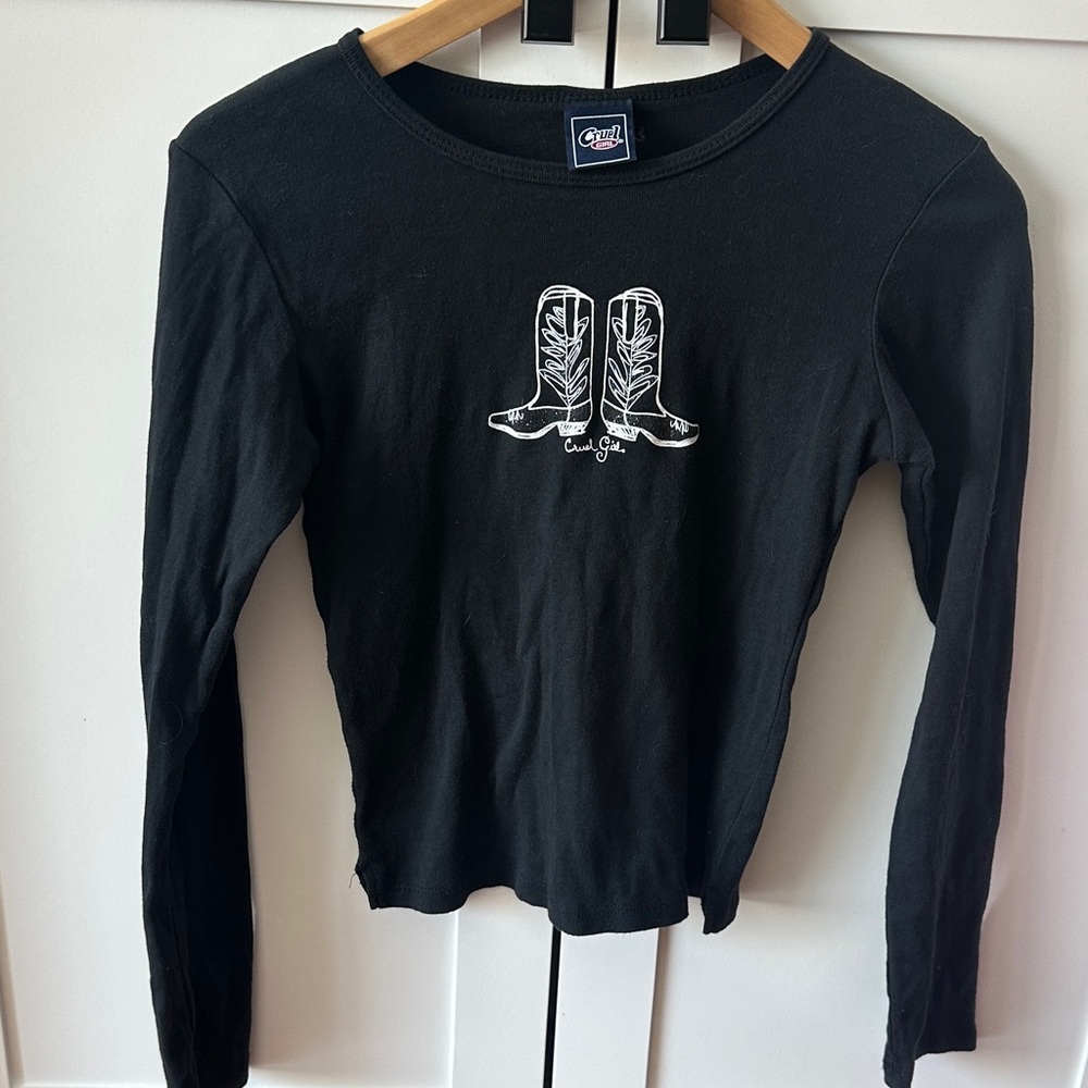 Cruel Girl Black Tee with White Boot Illustration